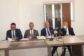 صورة الشرطة تُصادر هاتف المحامي ولد اشدو وتحيله الى ادارة الأمن