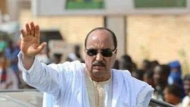صورة الرئيس السابق في منزله….