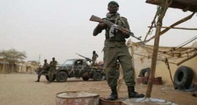 صورة سياسيون فى موريتانيا يحملون حكومة بلادهم مسؤولية أي تأخر فى التحقيقات