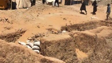 صورة إنهيار بئر على بعض المنقبين في منطقة “أصفيرات”