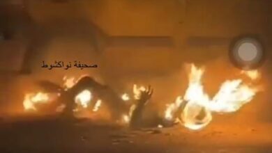 صورة انواكشوط : مواطن يضرم النار في جسمه