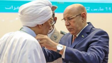 صورة غزواني يشرف على توزيع جوائز مسابقة “حفظ وفهم المتون المحظرية”