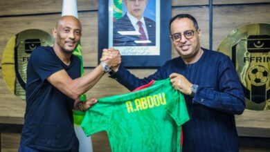 صورة عقد مدته سنتان مع المدرب الجديد لمنتخب (المرابطون)