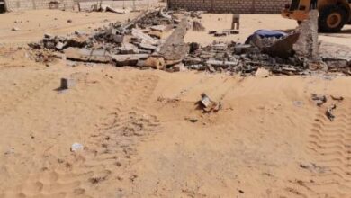 صورة وزارة الاسكان تهدم عددا من المنشآت المشيدة بدون إذن