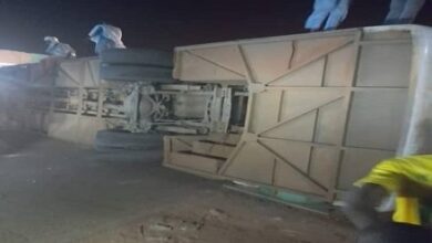 صورة تعرض “باص” تابع لسونف للانقلاب البارحة وسط مدينة كيفة ..صورة