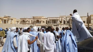 صورة شركاء شركة “كاراب” ملاك السيارات والناقلون يخرجون في مسيرات احتجاجية ضخمة