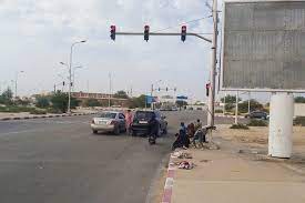 صورة موريتانيا : بدأ حملة لإيقاف المتسولين في الشوارع