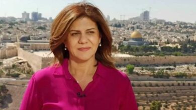 صورة اغتيال مراسلة الجزيرة شيرين أبو عاقلة برصاص الجيش الإسرائيلي