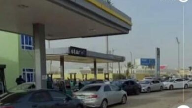 صورة وزارة الطاقة تحمل أصحاب محطات التزويد مسؤولية أزمة البنزين