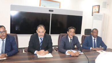 صورة الوزير الأول يثني على أداء طاقمه خلال أول 100 يوم لهم