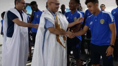 صورة وزير الشباب والرياضة يزور المنتخب الوطني للشباب
