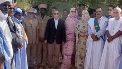 صورة وزير الزراعة يتفقد المزارع في بنشاب