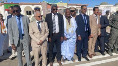 صورة ادرار : وصول أولى رحلات الموسم السياحي الي مطار أطار … صور