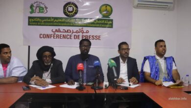 صورة نقابات تعليمية تستعرض كشوف رواتب المدرسين وتطالب وزير المالية بالاعتذار