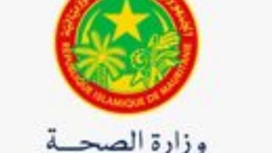 صورة إحاطة من وزارة الصحة بتثبيت جهاز تصفية في ذراع طفل!!