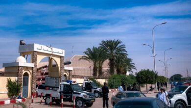 صورة ملف العشرية: رفع جلسة المحكمة بعد مرافعة 15محاميا ضمن الدفوع الشكلية