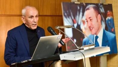 صورة بمناسبة اليوم العالمي للجمارك: خبير مغربي ينشر كتابا بعنوان.. الجمارك على الحدود الرقمية: التحولات والمخاطر ووسائل العمل