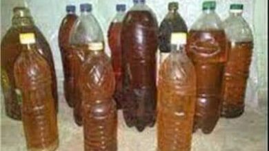 صورة انواكشوط : مصادرة كمية زيوت فاسدة بمطعم مشهور