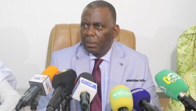 صورة حجز النائب ولد الداه اعبيد بمستشفى كيفه أثناء جولة سياسية