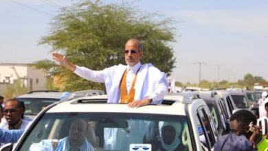 صورة وصول رئيس حزب الانصاف والوفد المرافق له لمدينة روصو تحضيرا لزيارة الرئيس