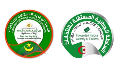 صورة لجنة الانتخابات تعتمد تصميم نظيرتها في الجزائر في شعارها