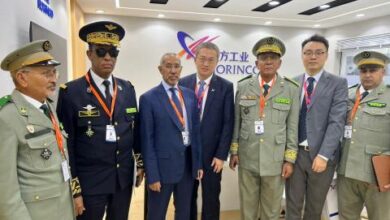 صورة وزير الدفاع يبحث تعزيز المنظومة الدفاعية بمعرض IDEX 2023