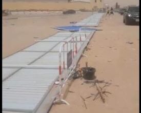صورة سقوط الجدار العازل في بناء جسر مدريد بعد أيام من تشييده