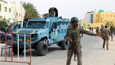 صورة وحدة التدخل الخاص في الحرس تنسحب من محيط السجن المدني