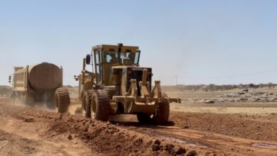 صورة وزارة النقل تنذر الشركات المنفذة لشبكات الطرق في الداخل