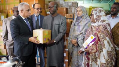 صورة وزارة الصحة تتسلم معدات للتكفل بالولادة الآمنة