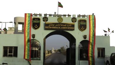 صورة الشرطة تعلن القبض على المشتبه بهم في جريمتي قتل منفصلتين في نواكشوط