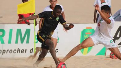 صورة المنتخب الوطني للكرة الشاطئية يفوز على نظيره المغربي وديا