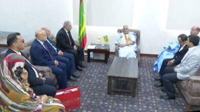 صورة رئيس الجمعية الوطنية يستقبل سفير دولة فلسطين …صور