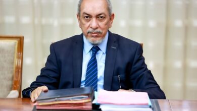 صورة وزير العدل: السلطات تحقق مع المسيئة للجناب النبوي وسيطبق عليها القانون