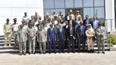 صورة وزير الدفاع يطالب بجعل “بوليتكنك” صرحا علميا مرجعيا