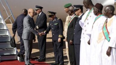صورة ولد الشيخ الغزواني يصل كيهيدي … (الوفد المرافق)