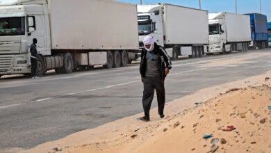 صورة رفع تعرفة جمركة الخضروات يربك حركة عبور الشاحنات المغربية