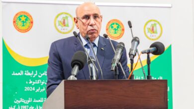 صورة رئيس الجمهورية  يفتتح المؤتمر العادي الثامن لرابطة العمد الموريتانيين