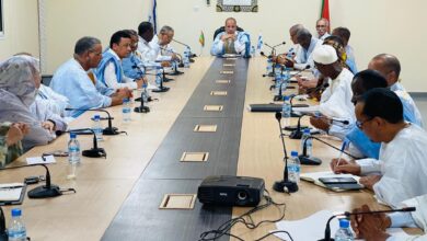 صورة رئيس حزب الإنصاف يجتمع بالبعثات على مستوى مقاطعات نواكشوط