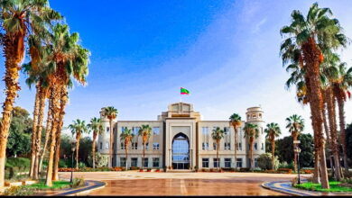 صورة إفطار رئاسي لعدد من تلاميذ مدارس الامتياز وذويهم