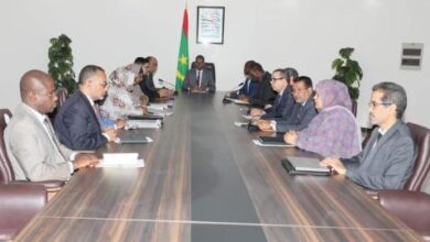 صورة الوزير الأول يجتمع باللجنة الوزارية المكلفة بمتابعة الرقمنة فى مجال الصفقات العمومية