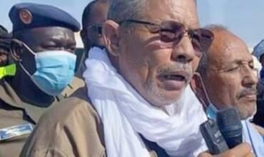 صورة والي الحوض الشرقي: قرية دار النعيم منا و حكومتنا و جيشنا قادران على حماية شعبنا