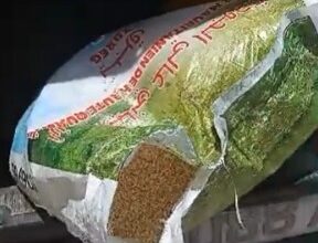 صورة بيع أرز فاسد بإحدى نقاط “عملية رمضان” في توجنين