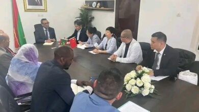 صورة وزير التعليم العالي يستقبل وفدا من جامعة هبي الصينية