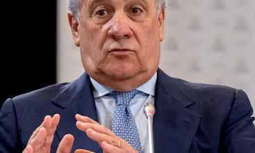 صورة وزير خارجية إيطاليا يدعو المزيد من الطلاب الأفارقة للقدوم إلى بلاده