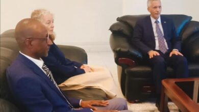 صورة مفوض حقوق الإنسان يستقبل فى مكتبه المنسقة المقيمة لمنظومة الأمم المتحدة فى موريتانيا
