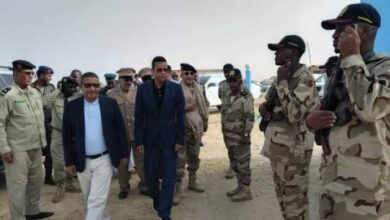 صورة المذرذرة : وزير الصيد ووزير النقل يؤديان زيارة لخفر السواحل والطريق الرابط بين ميناء انجاگو وكرمسين