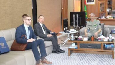 صورة المدير العام للأمن الوطني يستقبل فى مكتبه السفير الروسي السيد بوريس زيلكو