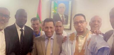 صورة الوزير الأول يبلغ المدرسين  باستحالة زيادة رواتبهم في الوقت الحالي