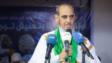 صورة تواصل يطالب بالإفراج عن سجناء الرأي وتراخيص للأحزاب